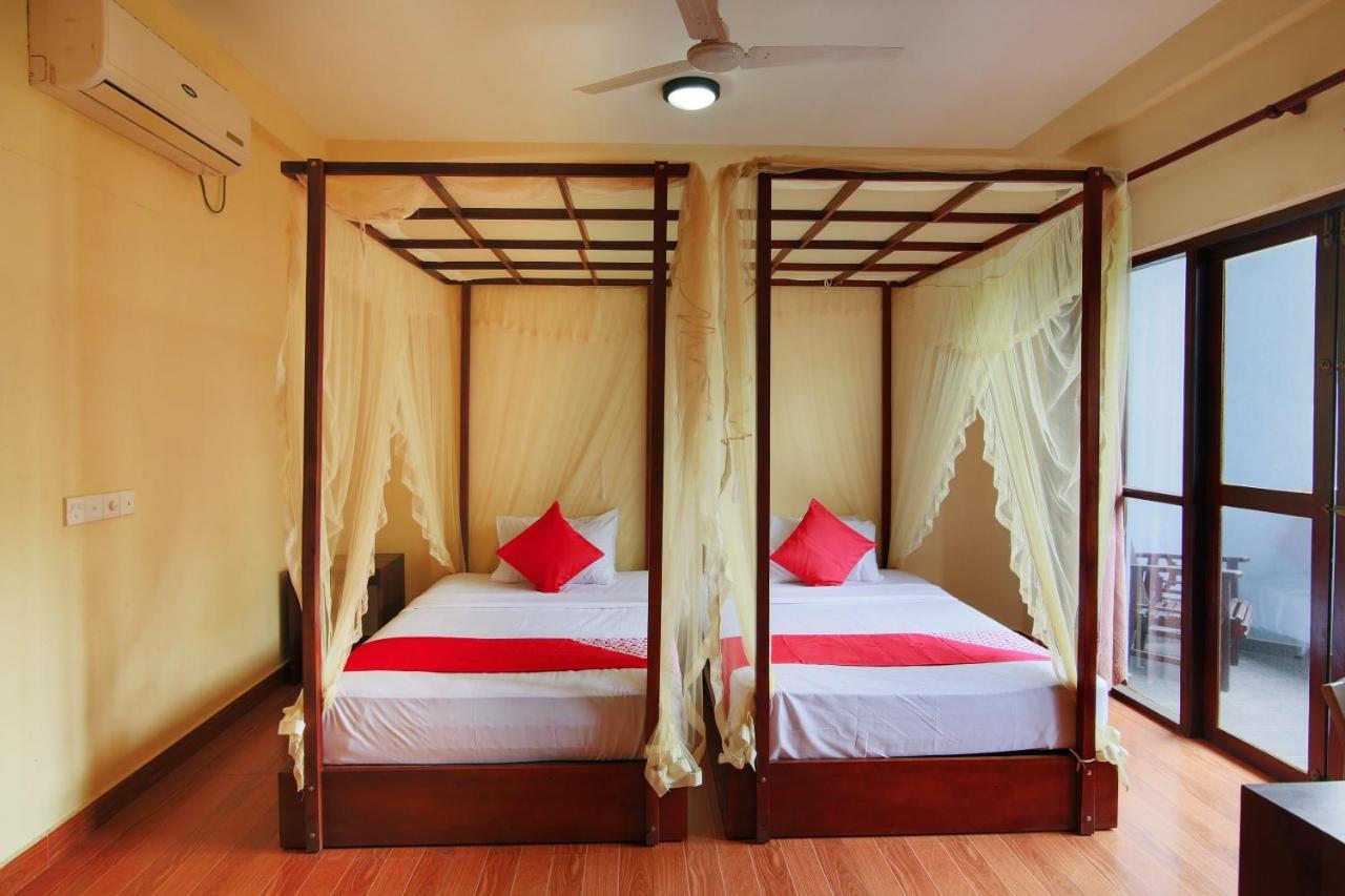 Oyo 553 Polhena Bay Resort Matara Exterior foto